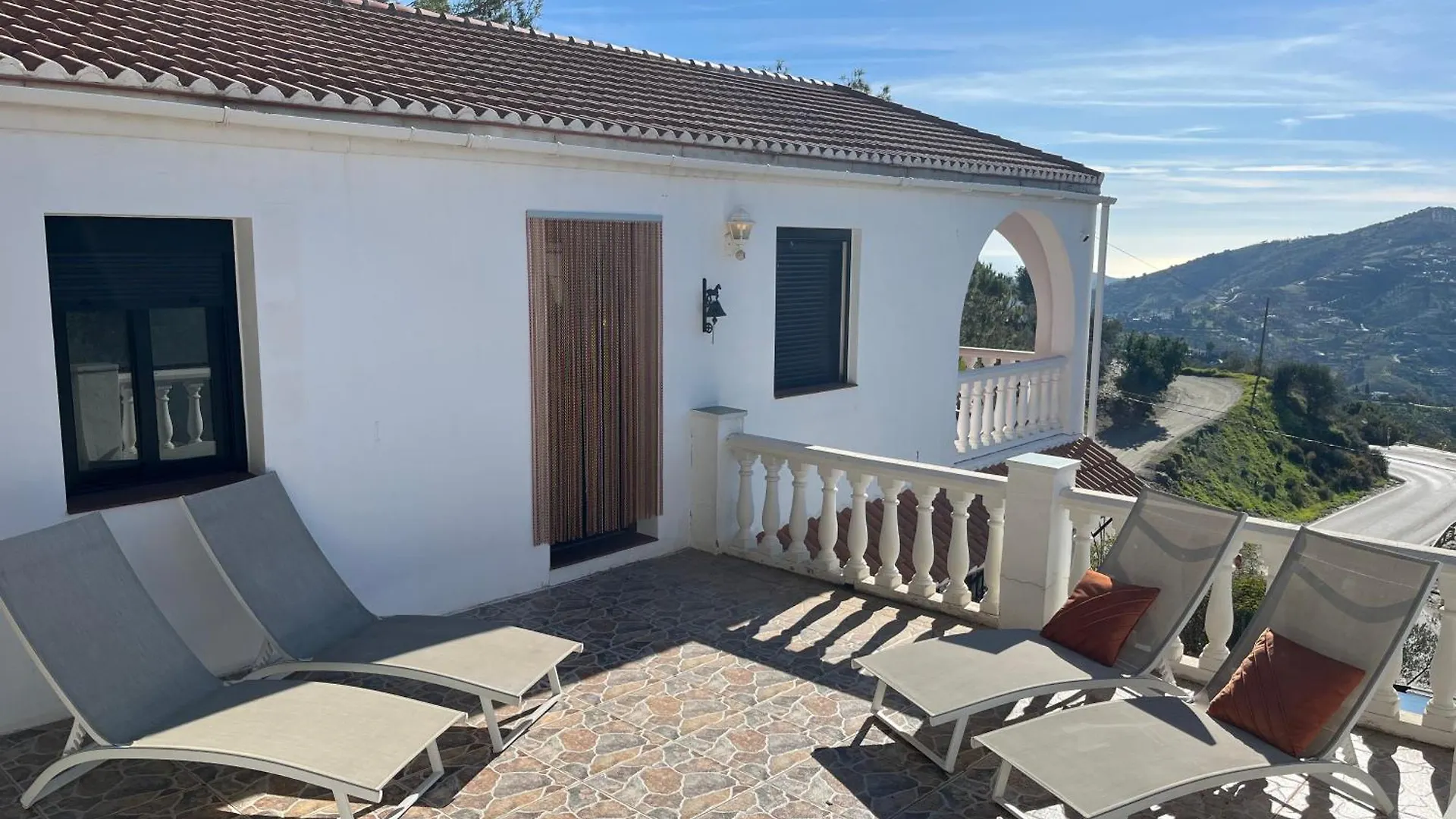 בית נופש Cómpeta Villa Sol Y Mar ספרד